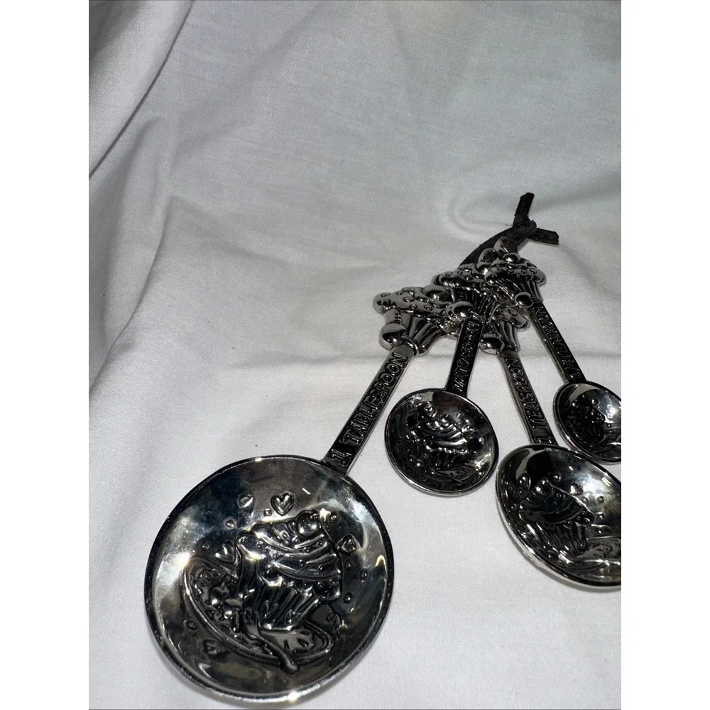 GANZ Cupcake 4 pc Measuring Spoon Set ~ Stainless Steel Unused (MM)‎